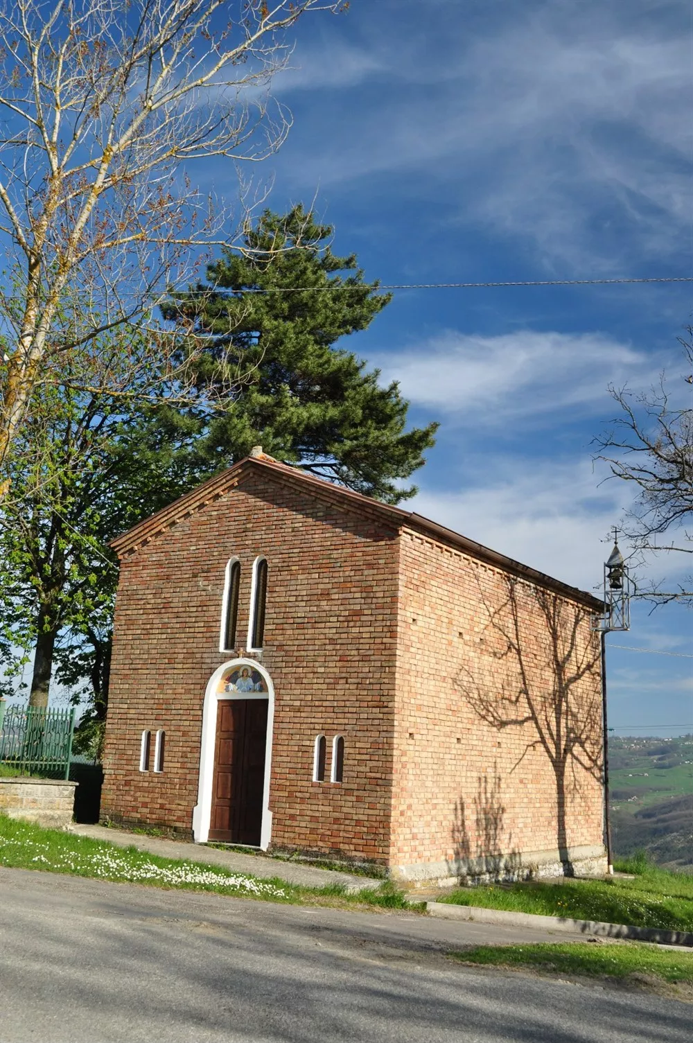 Piccolo borgo a nord di Polinago al confine con il Comune di Prignano sulla Secchia.